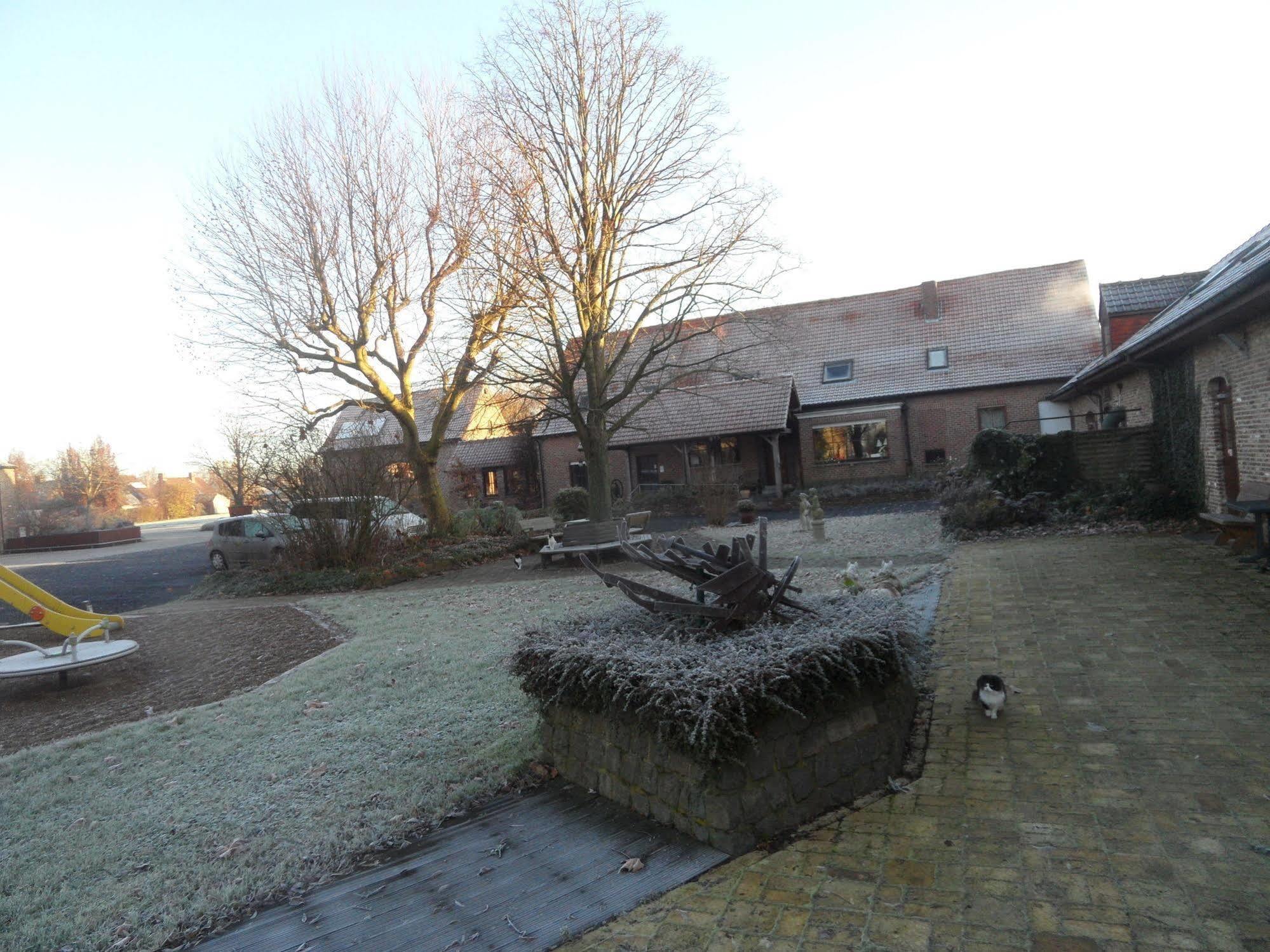 B&B Ter Gracht Wevelgem Buitenkant foto